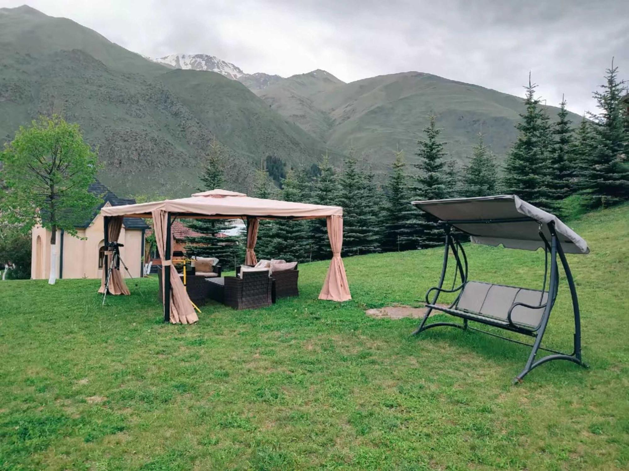 Vardisubani Villa Kazbegi Exterior foto